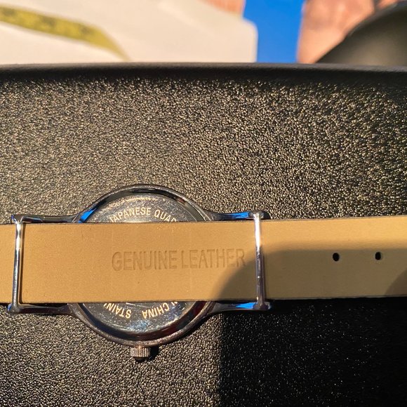 VICTORIA WIECK WATCH WITH INTERCHANGEABLE STRAPS - Picture 8 of 12